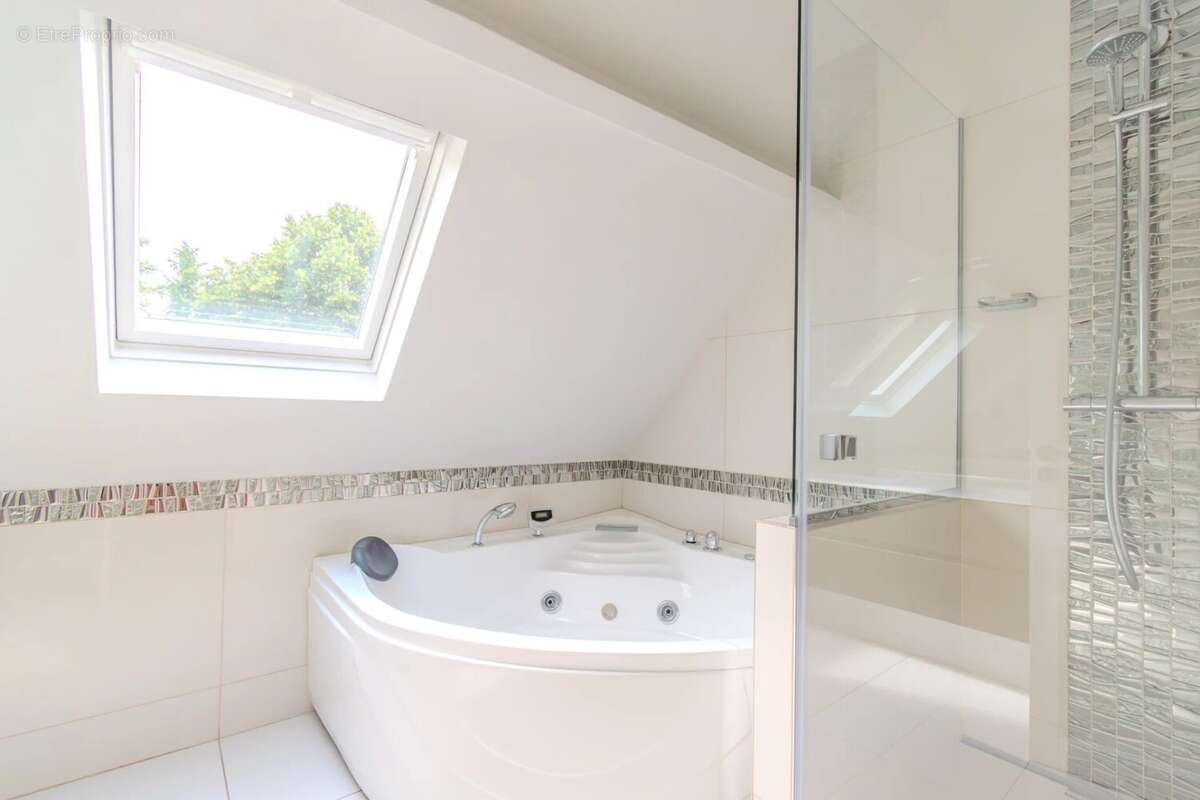 Maison à MONTMORENCY