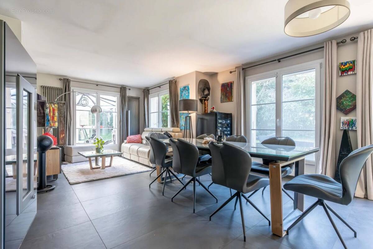 Maison à LE PLESSIS-TREVISE