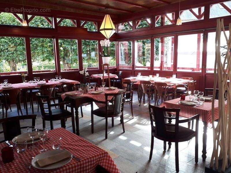 Maison à MONTAIGU-LE-BLIN