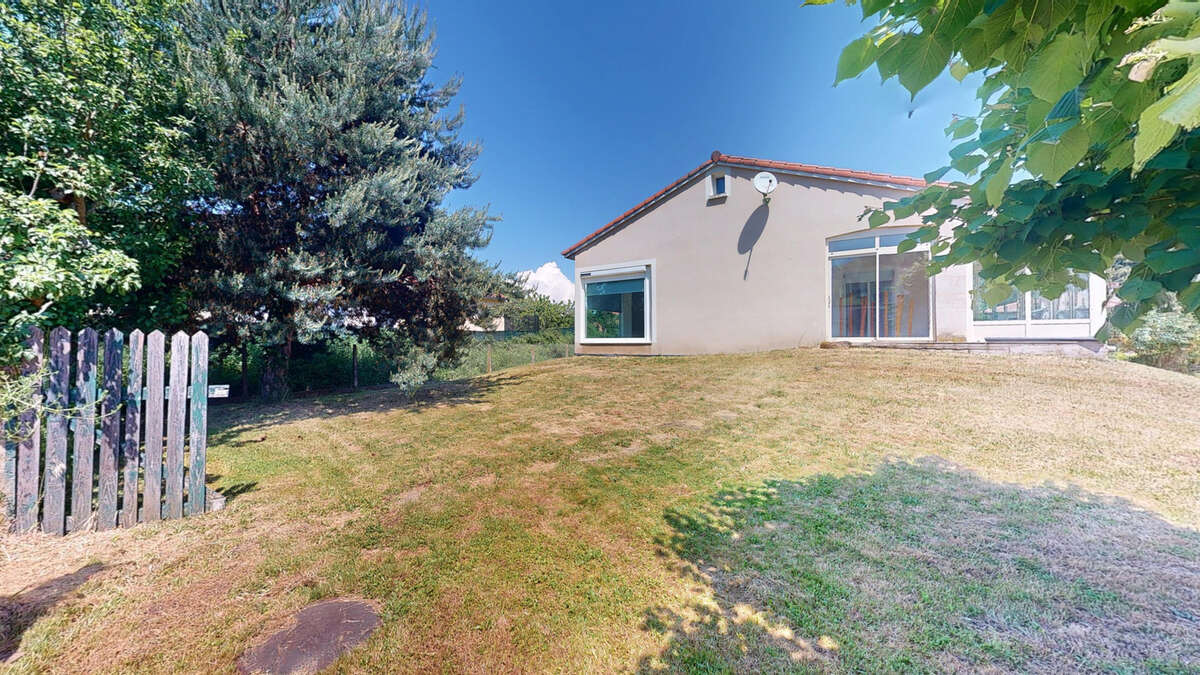 Maison à ESPALY-SAINT-MARCEL