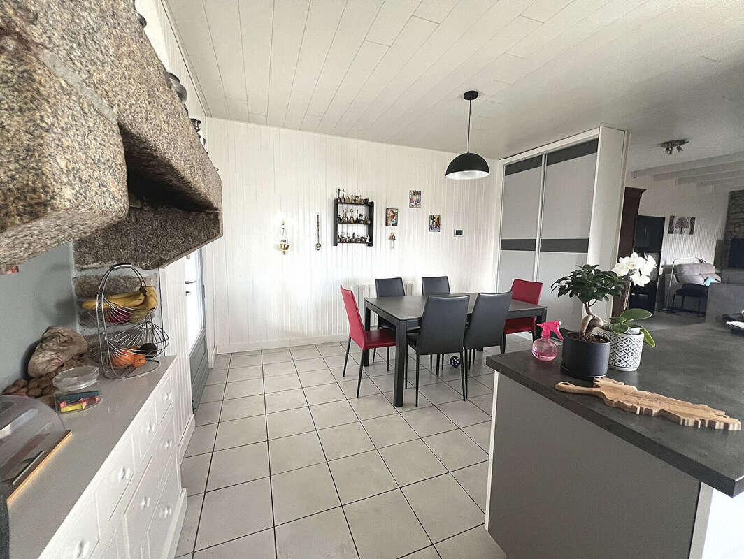 Maison à SAINT-DONAN