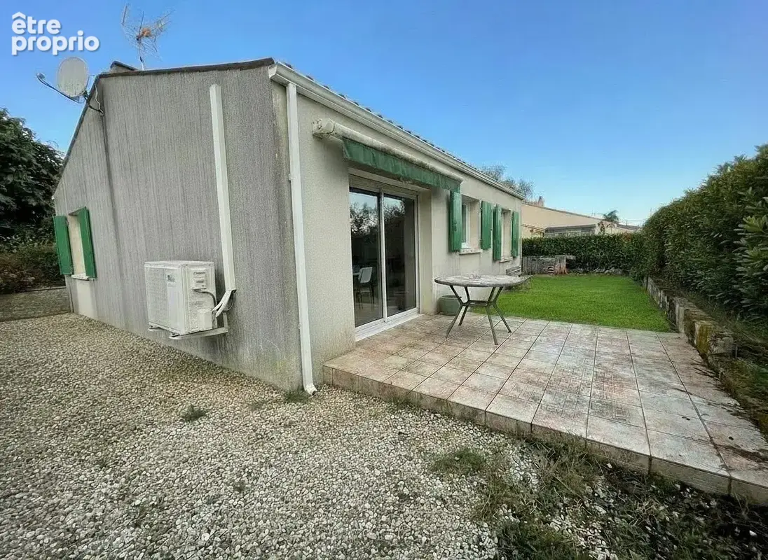 Maison 2 pièces 68 m² à vendre à Saint-Saturnin-Du-Bois (17700) - photo 3