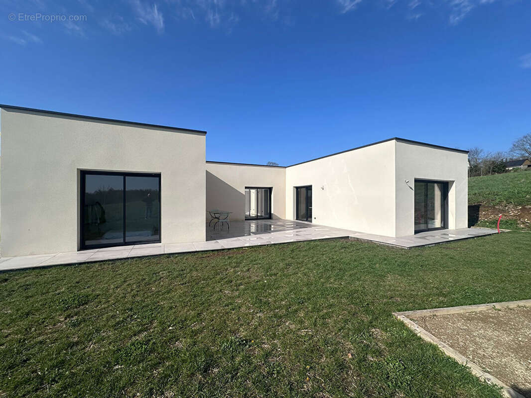 Maison à ERGUE-GABERIC