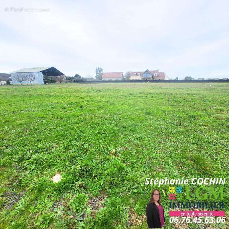 Terrain à EPUISAY