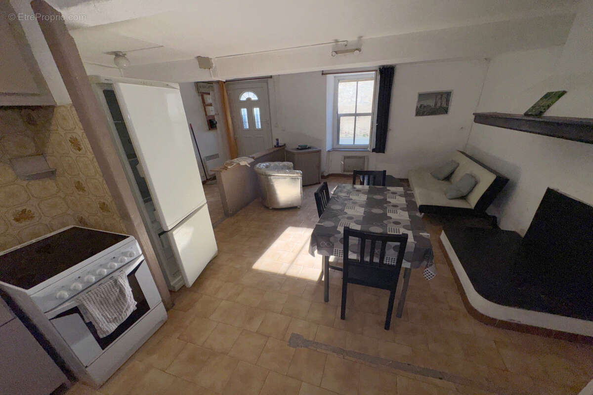 Maison à ROUBIA