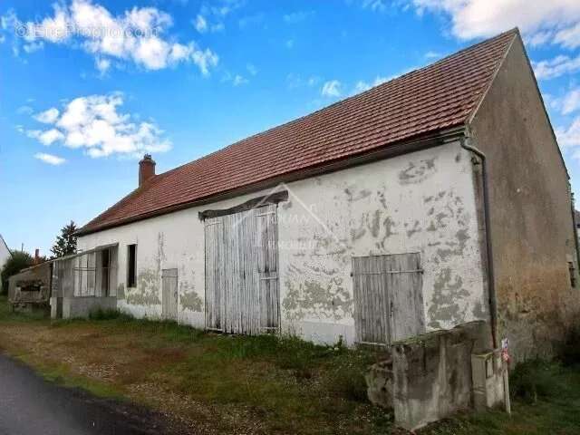 Maison à VARENNES-SUR-ALLIER