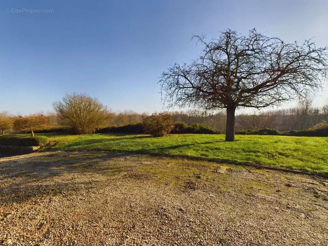 Maison à MARCILLY-SUR-SEINE