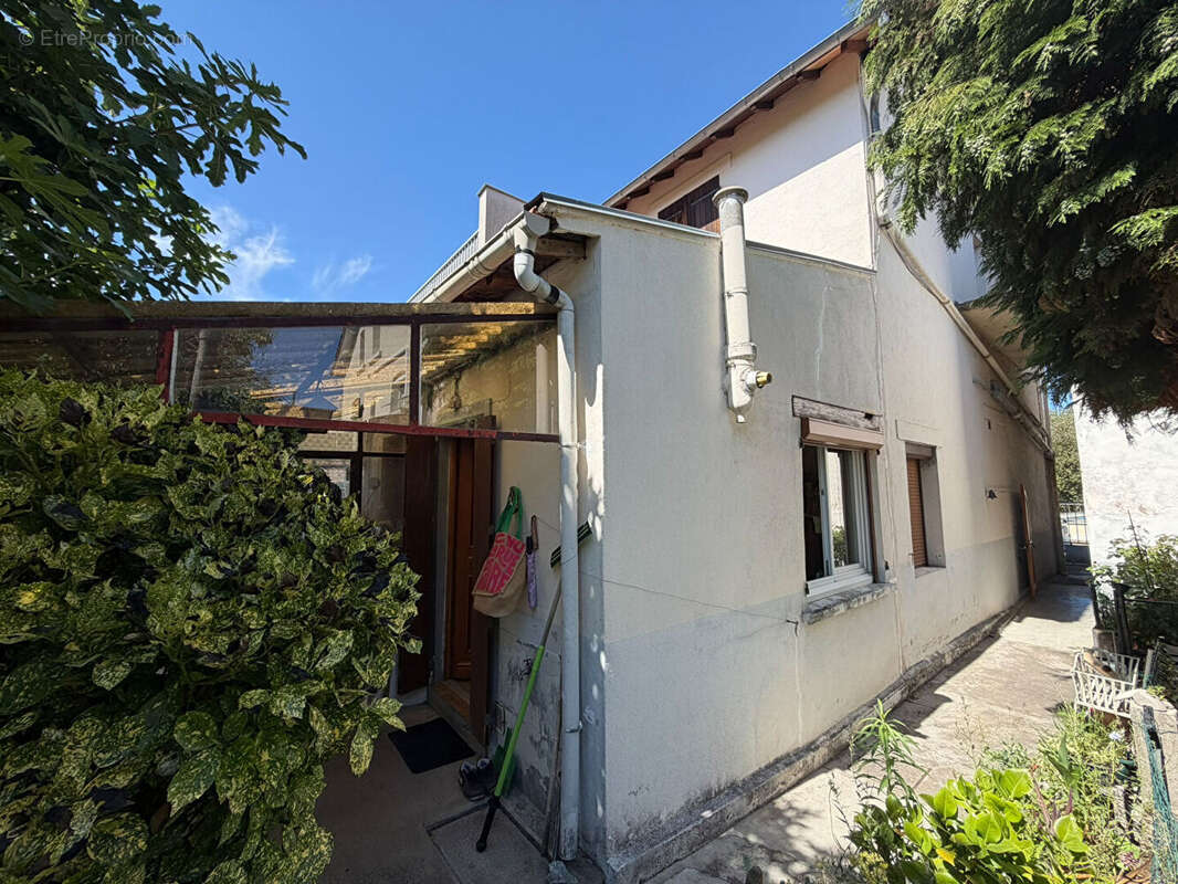 Maison Montlucon 5 pièce(s) 113.35 m2 - photo 2