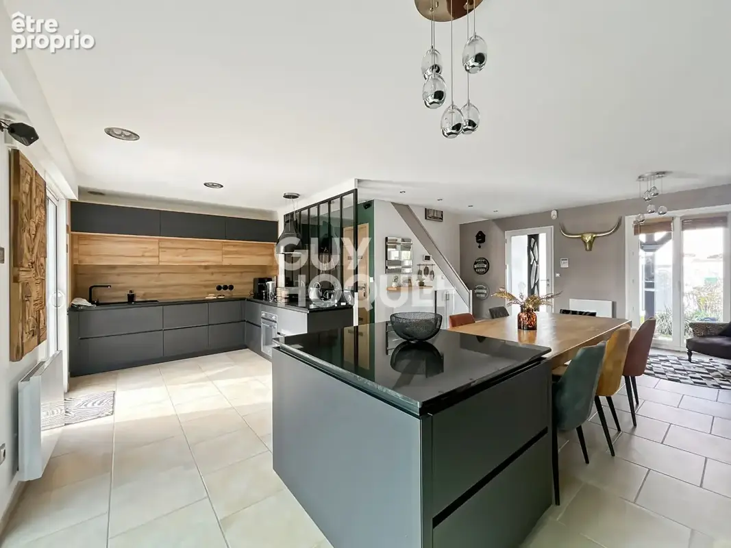 Maison à vendre à Pontault-Combault - 6 pièces, 4 chambres - photo 3