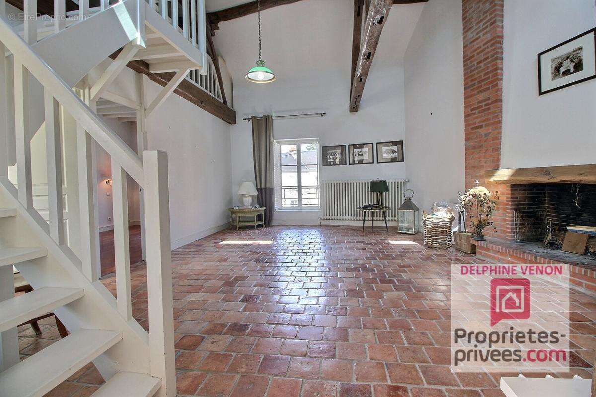 Exclusivité - Maison prestige avec beaucoup de cachet à 2 pas des commerces, du parc et de la Loire à Chateauneuf Sur Loire - photo 10
