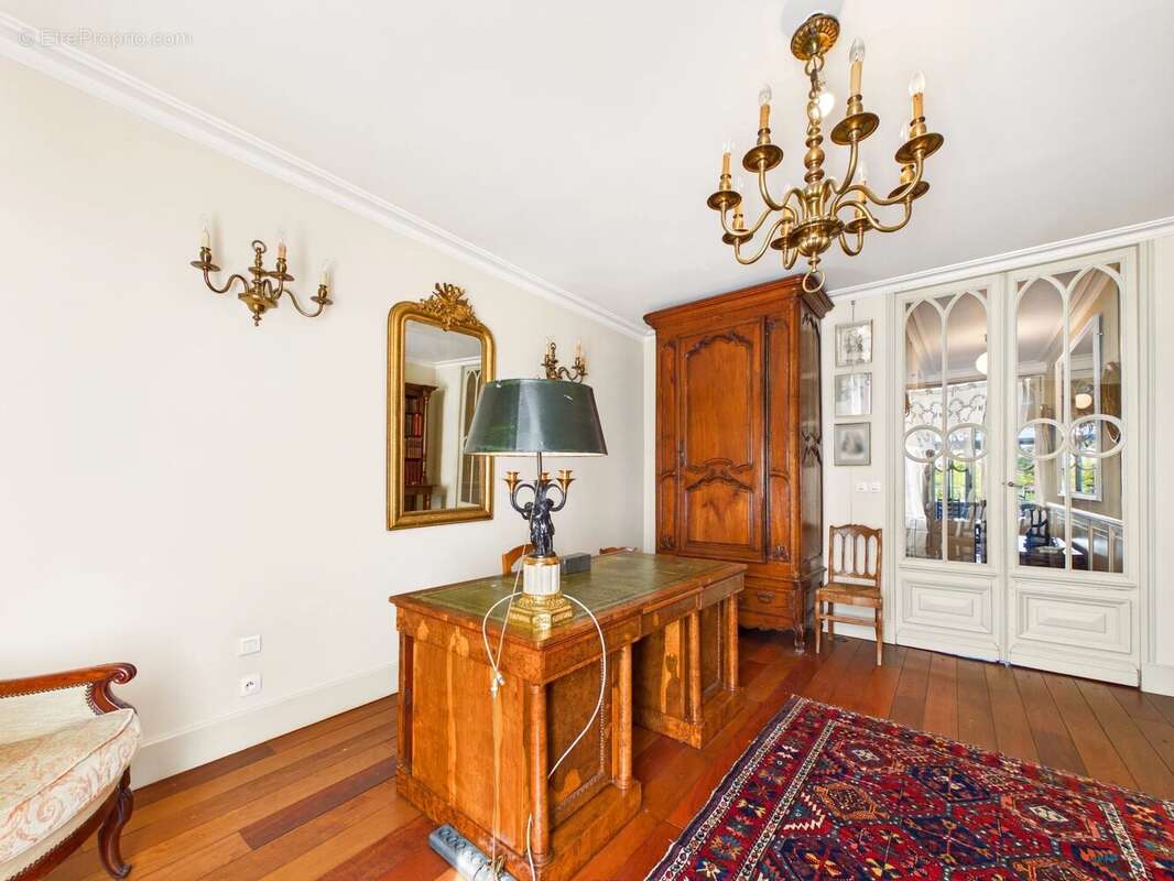 Maison de ville bourgeoise avec vue sur la rivière - photo 10