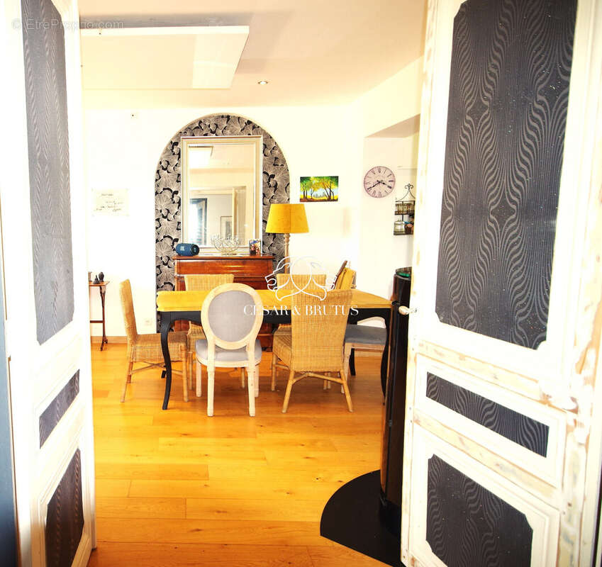 Appartement à LENTILLY