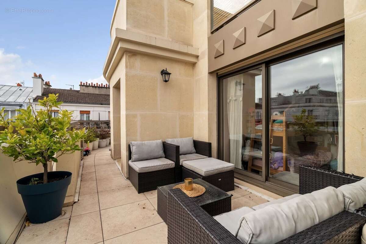 Appartement à LEVALLOIS-PERRET