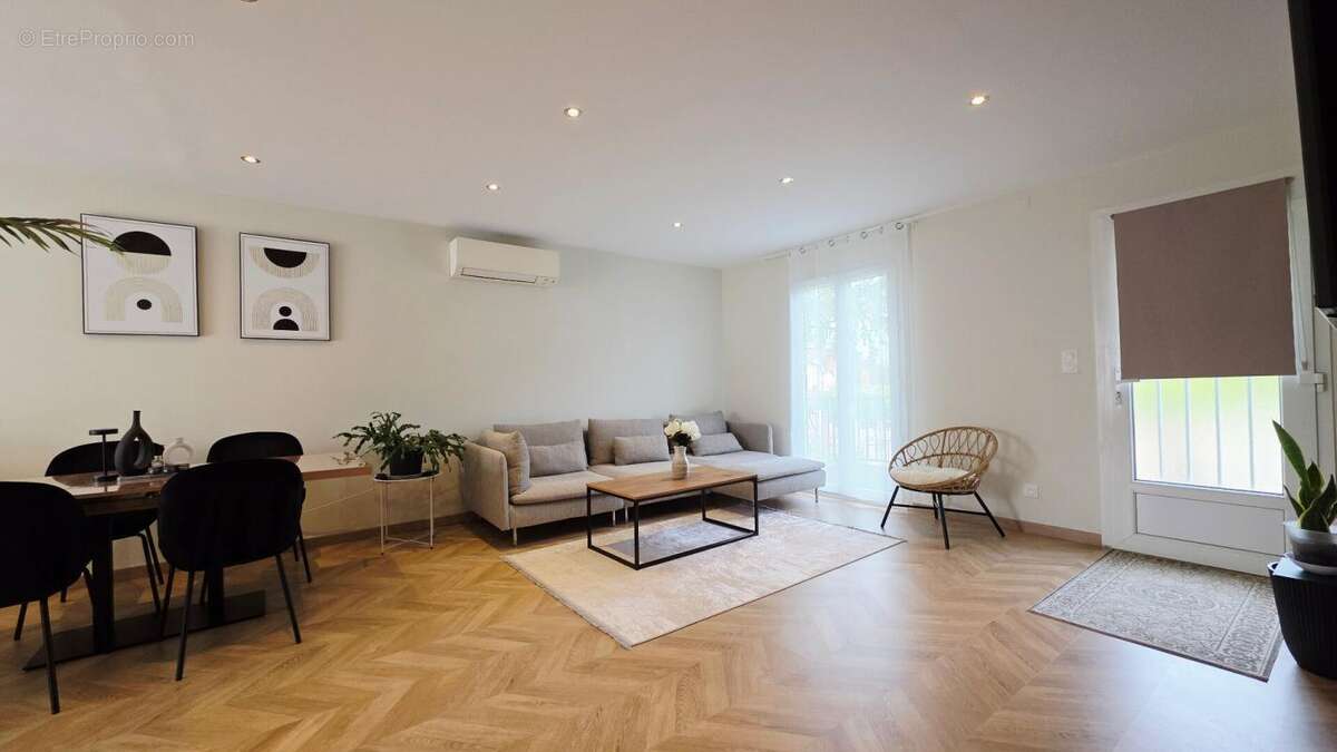 Maison à SAINT-DOULCHARD