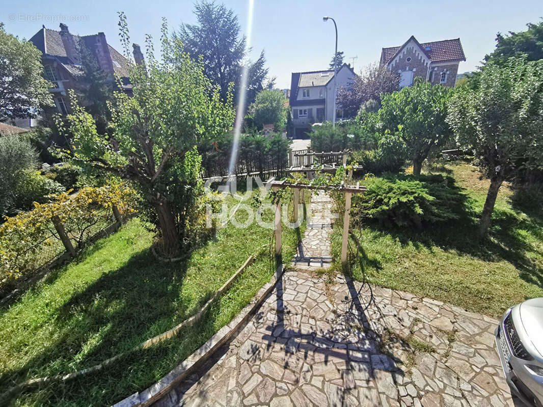 Maison à ROSNY-SOUS-BOIS