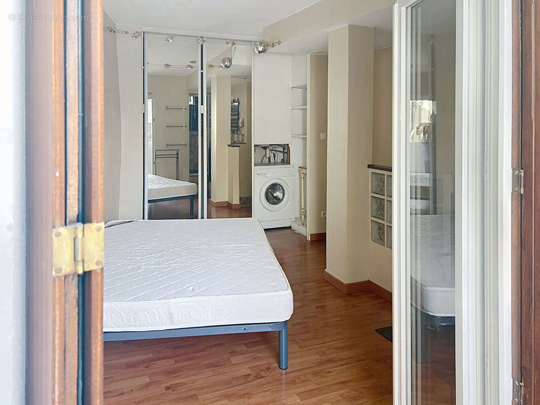 Appartement à GREOUX-LES-BAINS