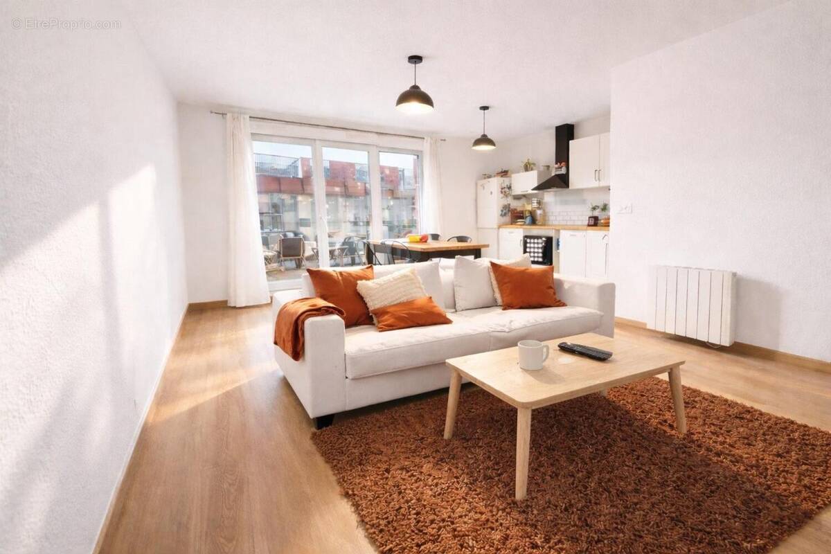 Photo 1 - Appartement à JUVIGNAC