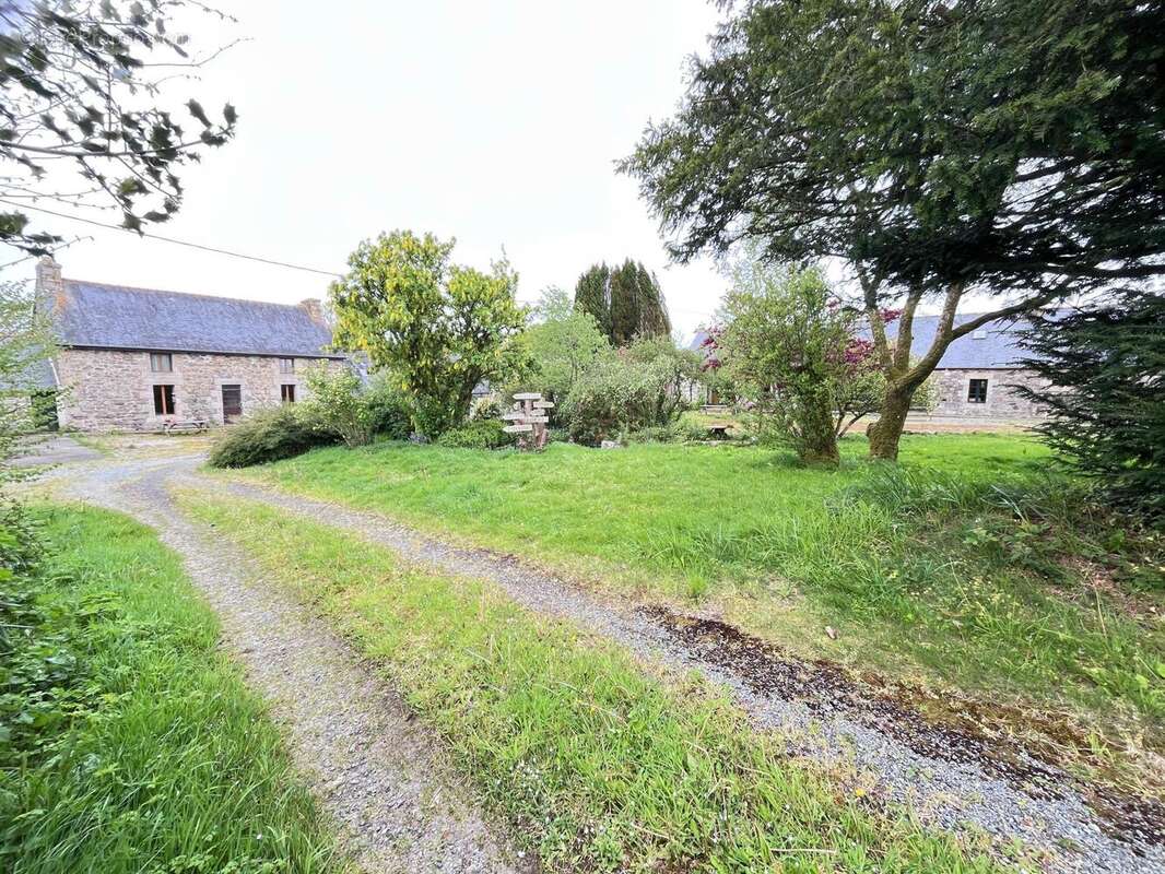Photo 2 - Maison à LA CHAPELLE-NEUVE