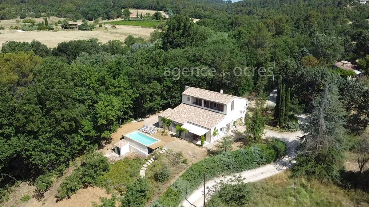 Maison à ROUSSILLON