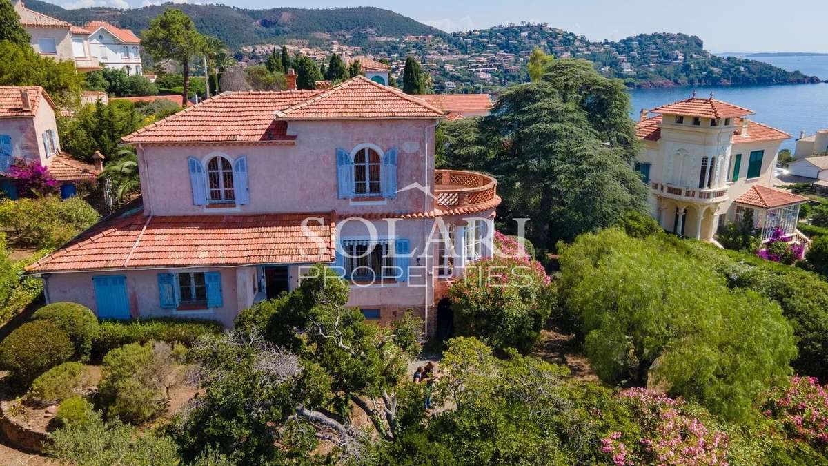 Maison à THEOULE-SUR-MER