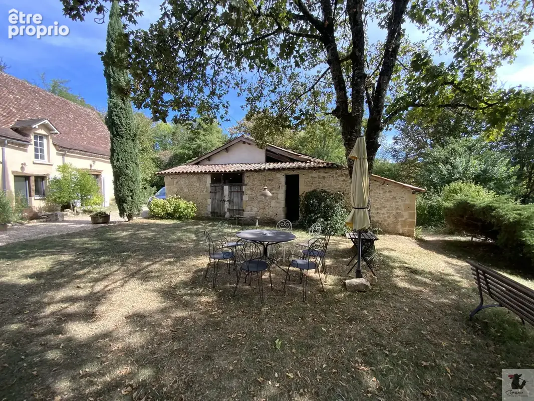 10 Min Nord BERGERAC - Ensemble immobilier périgourdin avec 3 gîtes en activité - 8500 m2 - photo 23