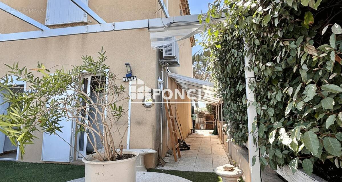 Maison à LA LONDE-LES-MAURES