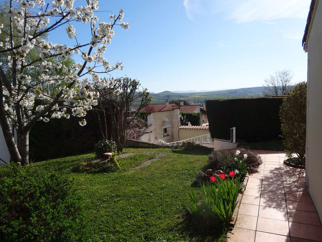 Maison à BILLOM