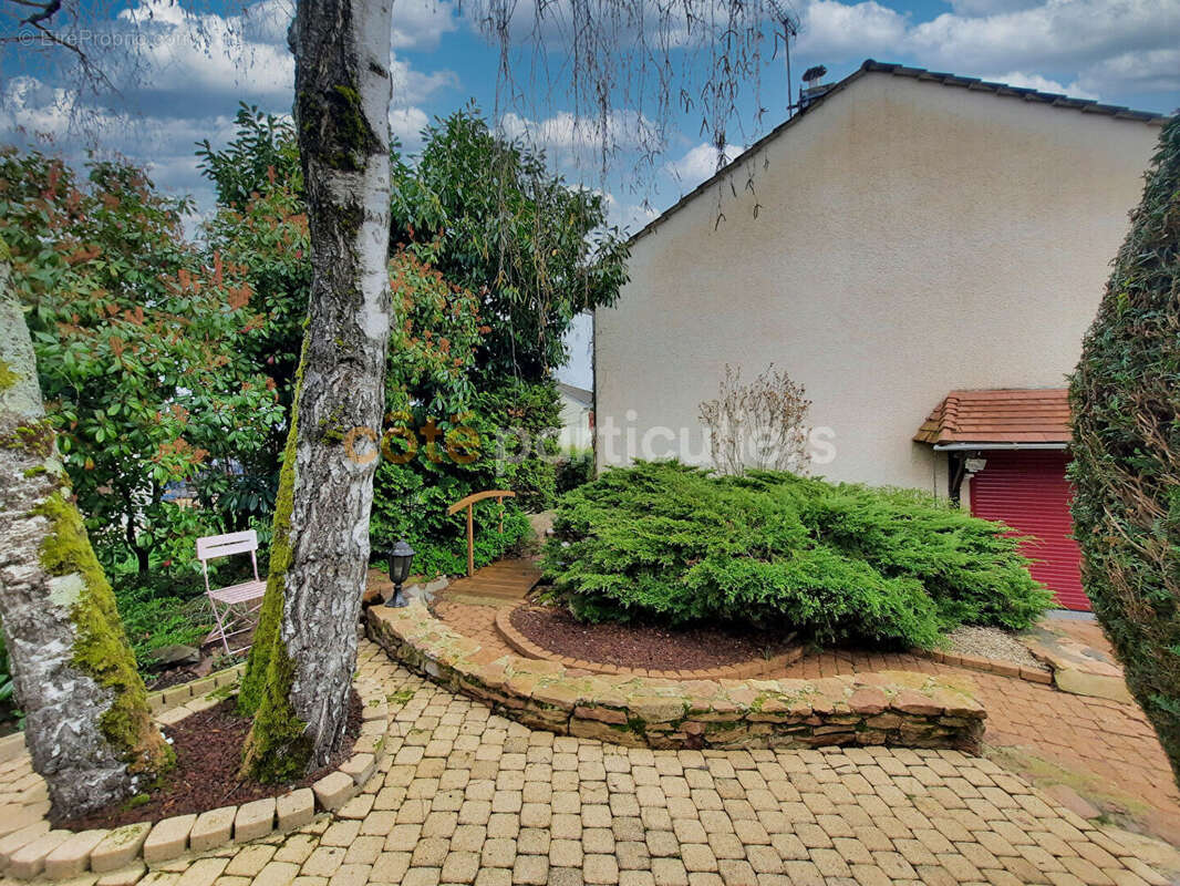 Maison à AUXONNE