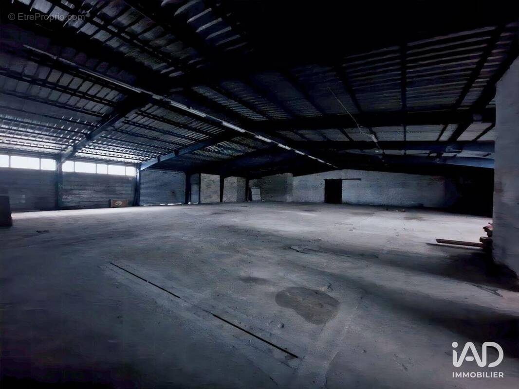 Photo 1 - Commerce à MEAUX