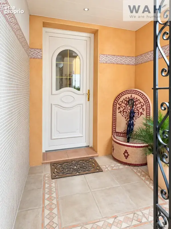 Marsillargues   maison familiale avec studio indépendant, piscine et jardin sans vis-à-vis   649 000 € - photo 14