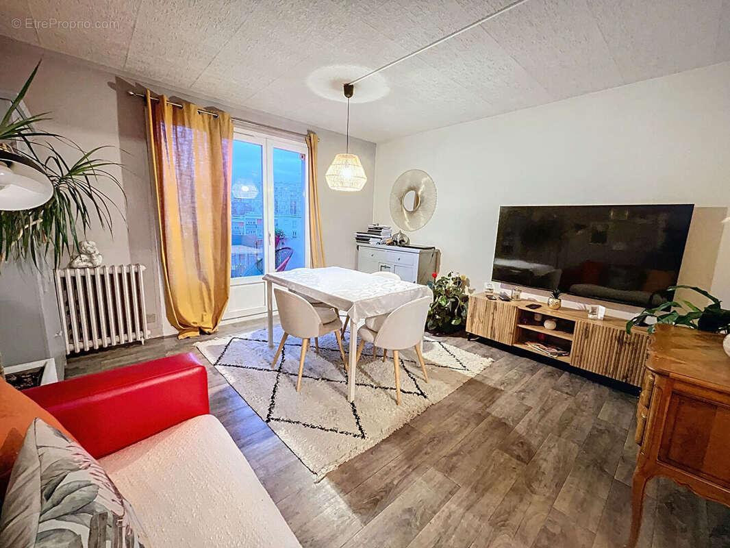 Appartement à RUEIL-MALMAISON