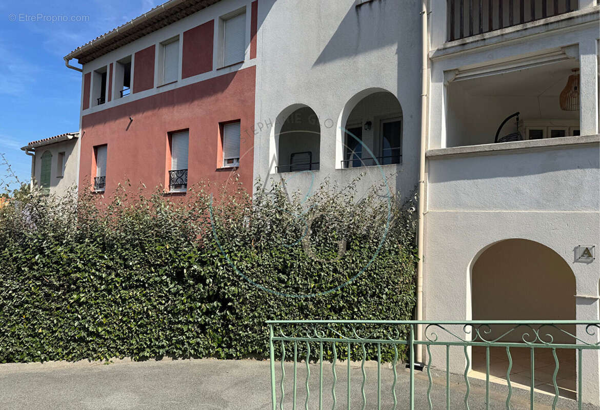 Appartement à COGOLIN