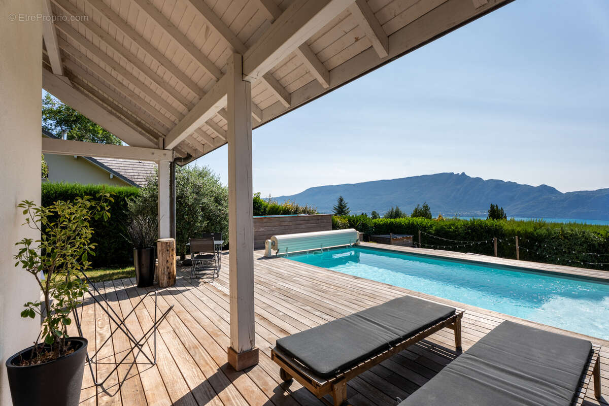Hauteurs AIX LES BAINS - Villa familiale : panoramique sur le lac - piscine et jardin - photo 3