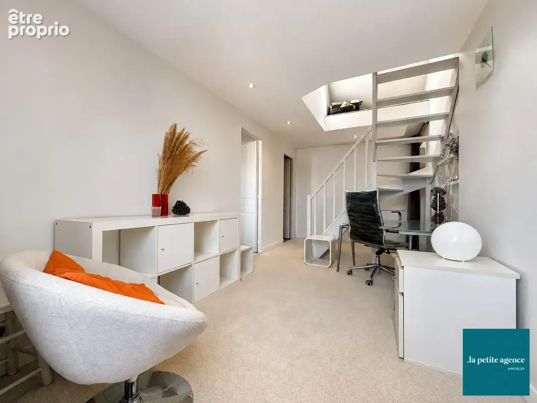 Maison 110 m² à Equeurdreville-Hainneville  - photo 9