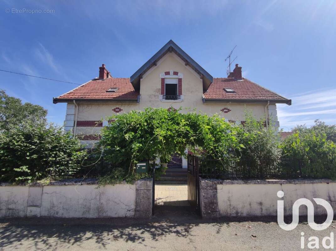 Photo 2 - Maison à DIGOIN