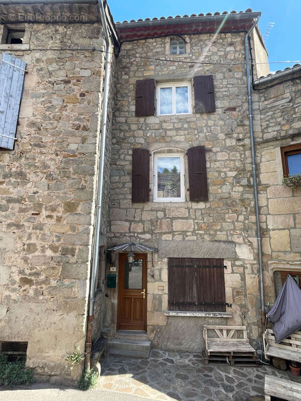 Maison à LARGENTIERE