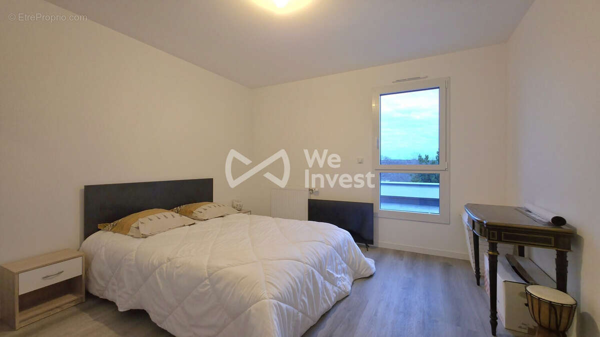 Maison à NEUVILLE-SUR-SARTHE