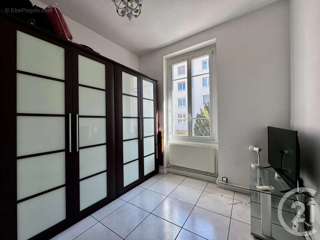Maison 106 m² à Villeurbanne  - photo 14