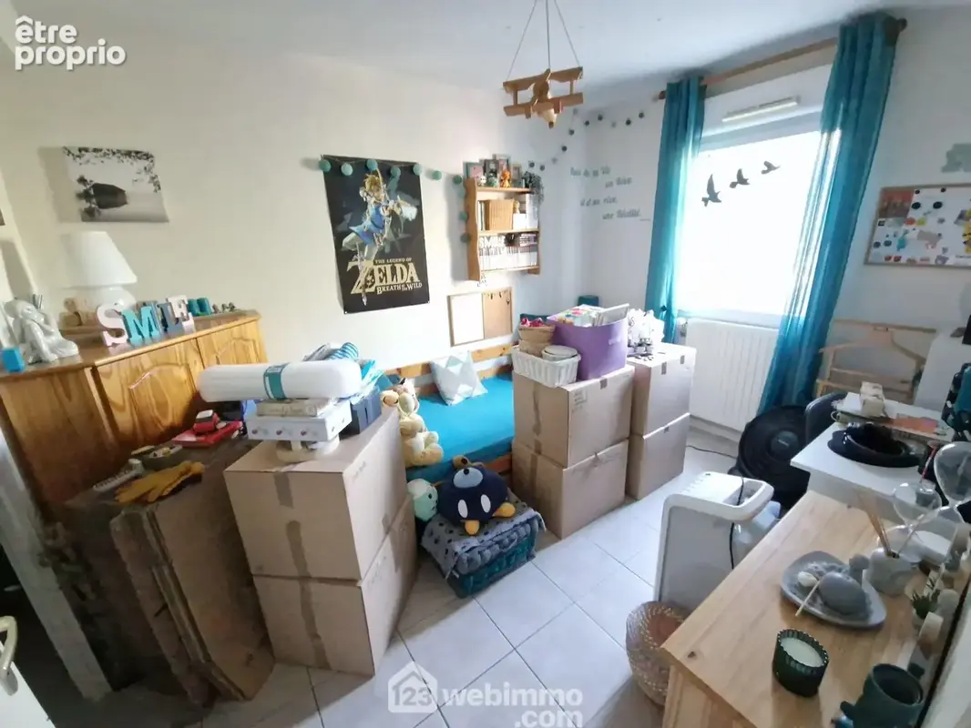 La chambre du rez-de-chaussée...