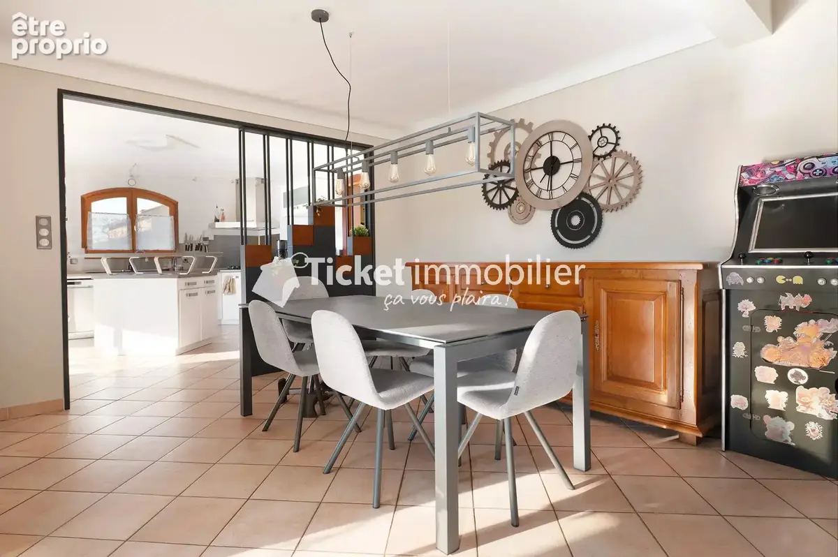 Villa t6 215m2 terrain 5558m2 constructible, piscine au sel liner neuf, aquathermie 2 puits, 4kw panneaux, double veranda 72m2,  - photo 21