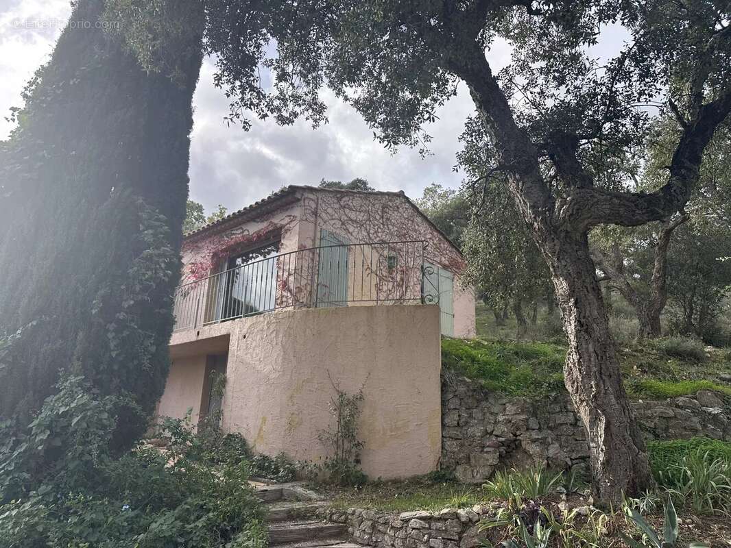 Maison à PLAN-DE-LA-TOUR