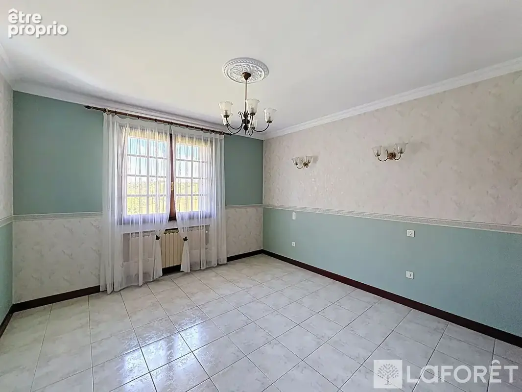 Maison de caractère avec dépendance et fort potentiel -four (38080) - photo 10