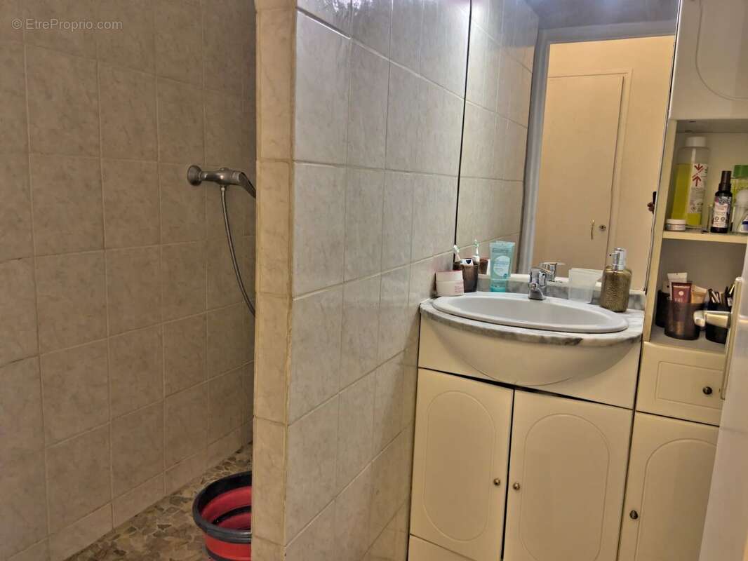 Studio 40 m² repensé avec vraie chambre – Nice - photo 8