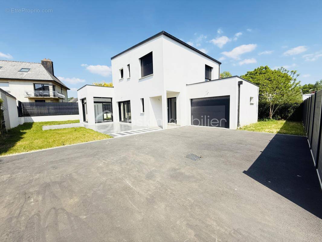 Maison à LA MEZIERE