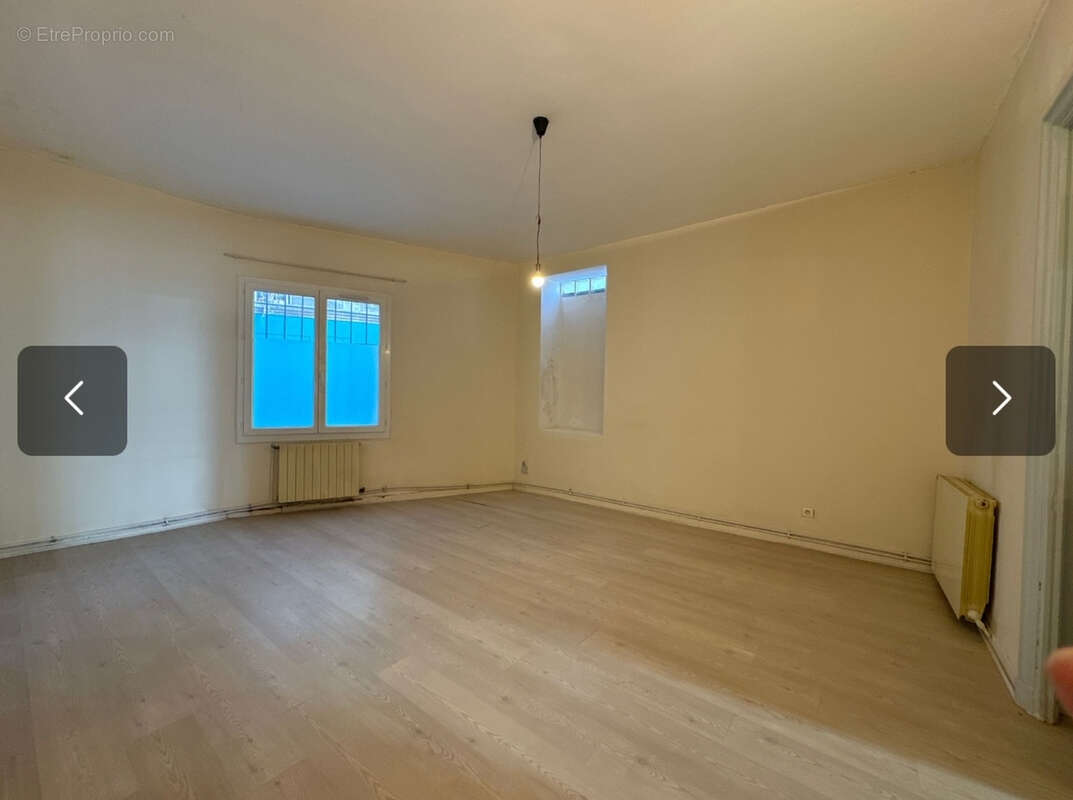 Appartement à MARSEILLE-1E