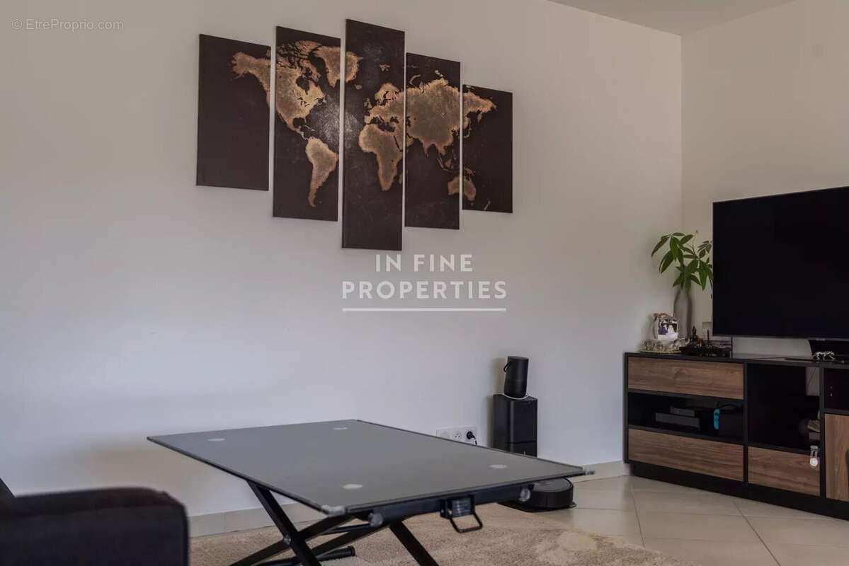 Maison à AURIBEAU-SUR-SIAGNE