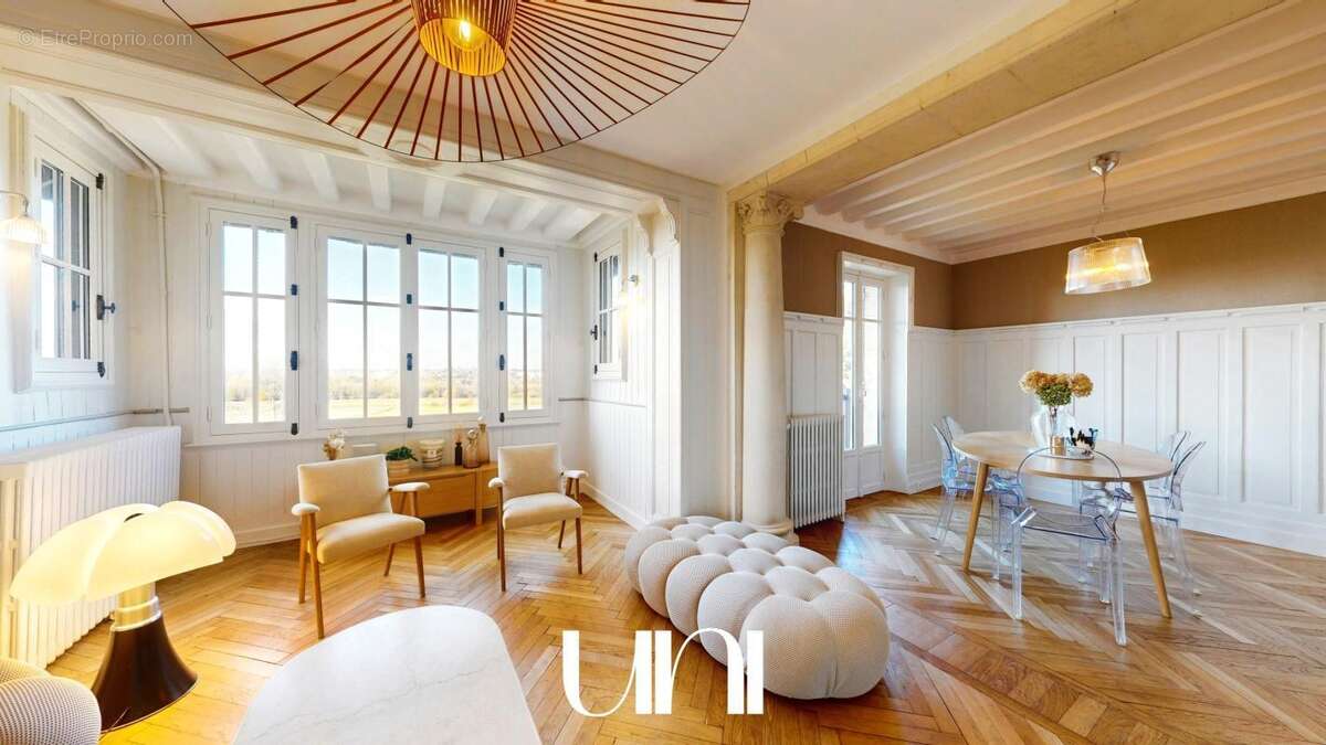 Maison à FLEURY-SUR-ORNE