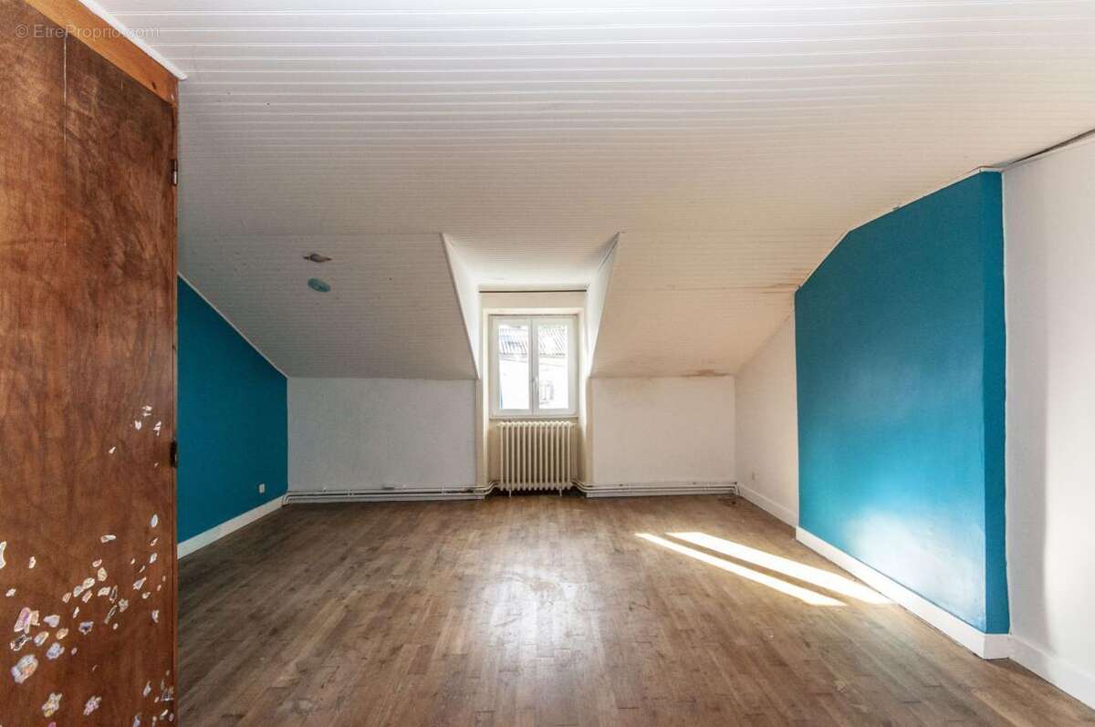 Maison à NONTRON