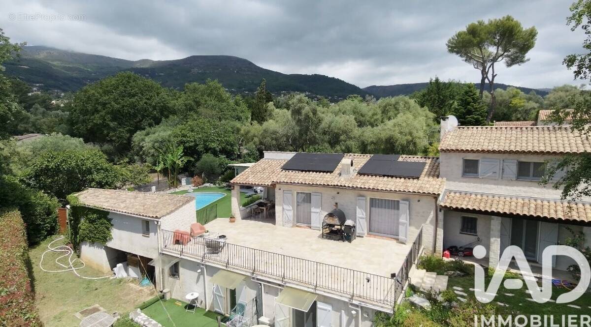 Photo 1 - Maison à TOURRETTES-SUR-LOUP