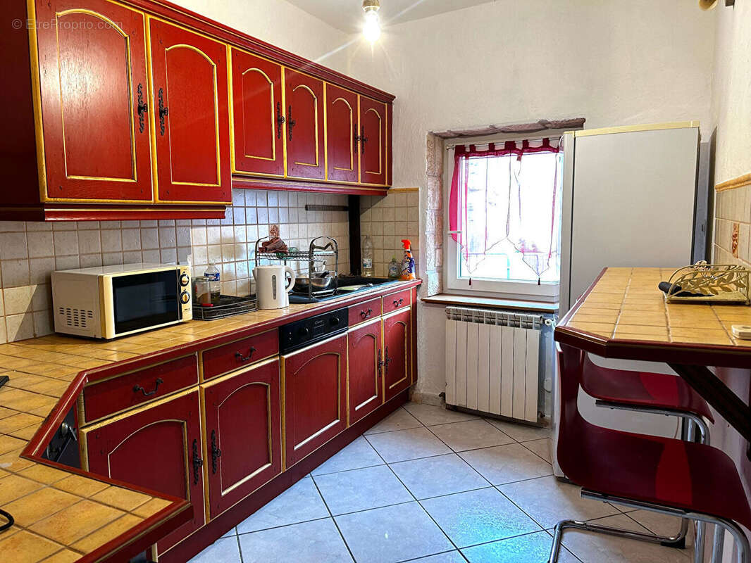 Maison à VILLEMOUSTAUSSOU